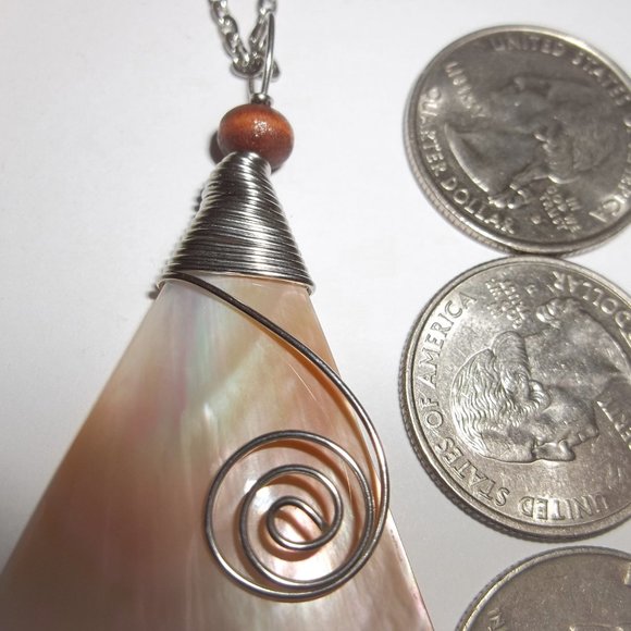 Orange Pre-owned Necklace, Necklace, Shell Necklace, Wire Wrapped Necklace 7671 - Picture 6 of 8